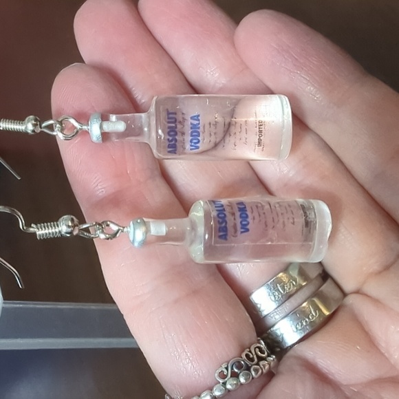 Absolut Vodka🍸Novelty Hook Earrings - Picture 5 of 7